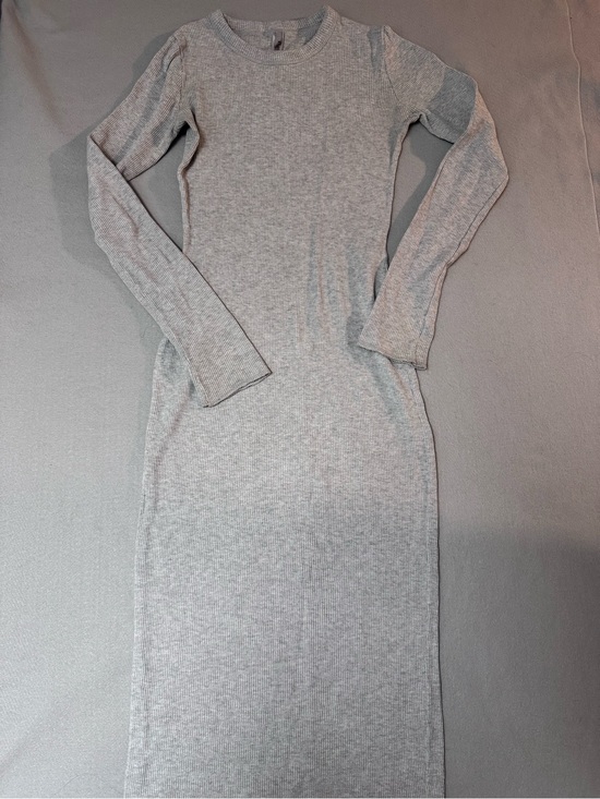 SKIMS Dresses & Skirts - SKIMS Light Gray Ribbed Long Sleeve Maxi Dress